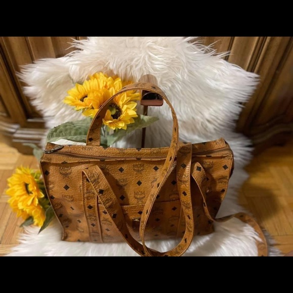 MCM shoppers Bag - Picture 8 of 14